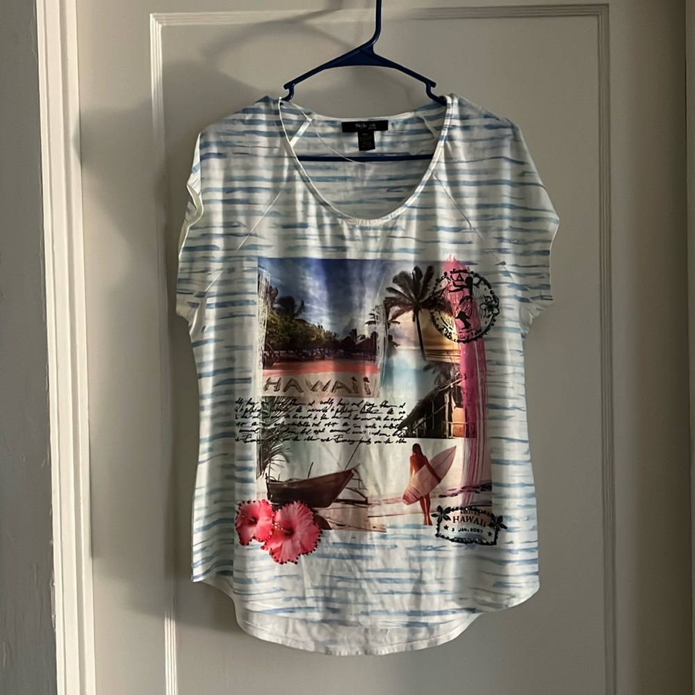 NWOT Hawaii hi lo short sleeve shirt